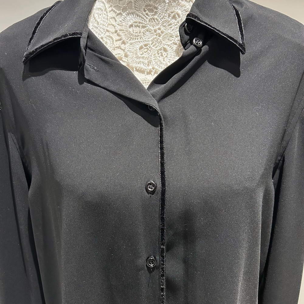 Classic Black Button-Down Shirt - Picture 3 of 4